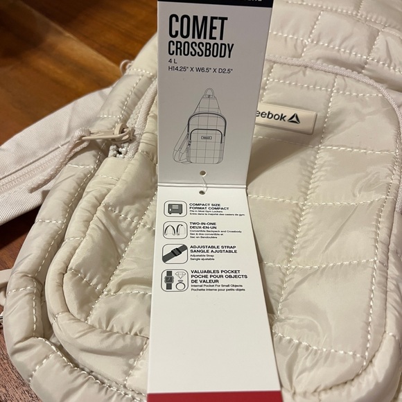Reebok Crossbody Purse 

New with tags - Picture 2 of 3